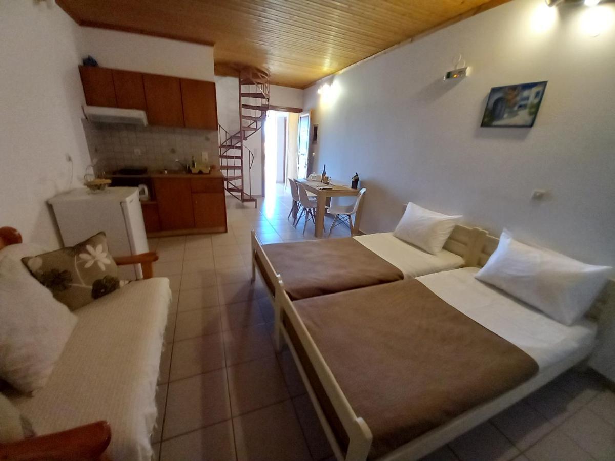 Marketos Apartments Svoronata Ngoại thất bức ảnh