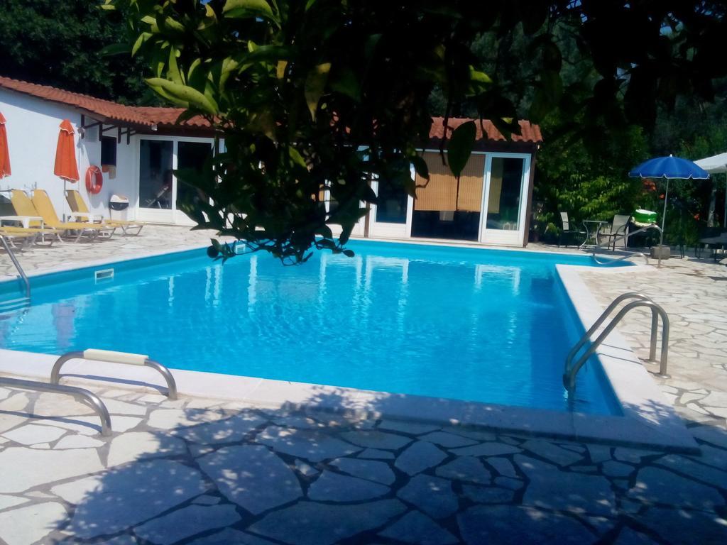 Marketos Apartments Svoronata Ngoại thất bức ảnh