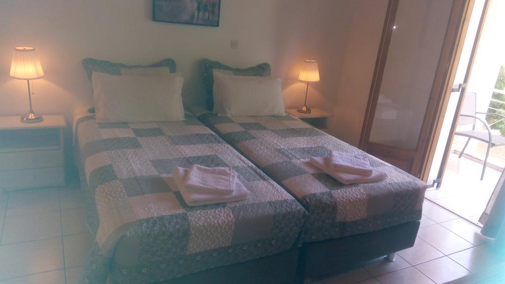Marketos Apartments Svoronata Ngoại thất bức ảnh