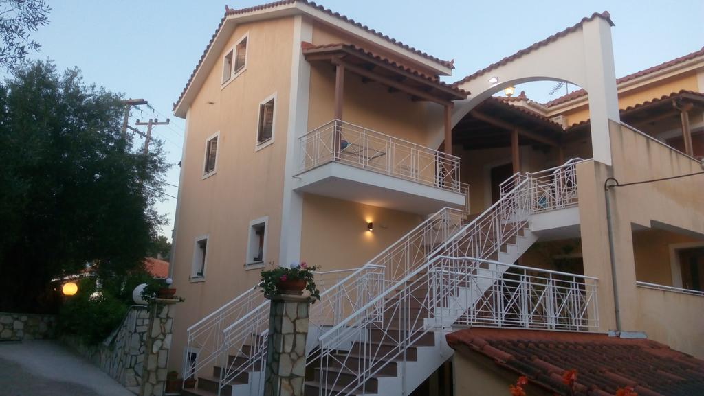 Marketos Apartments Svoronata Ngoại thất bức ảnh